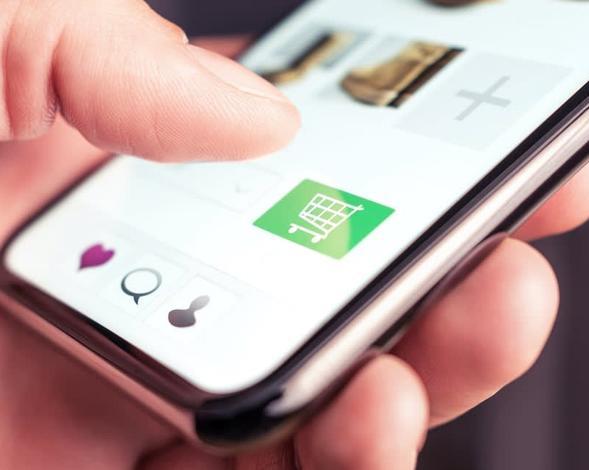 Мошенники начали представляться сотрудниками магазинов и предлагать оплату по QR